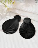 گوشواره طرح برگ استیل مشکی برند Shein