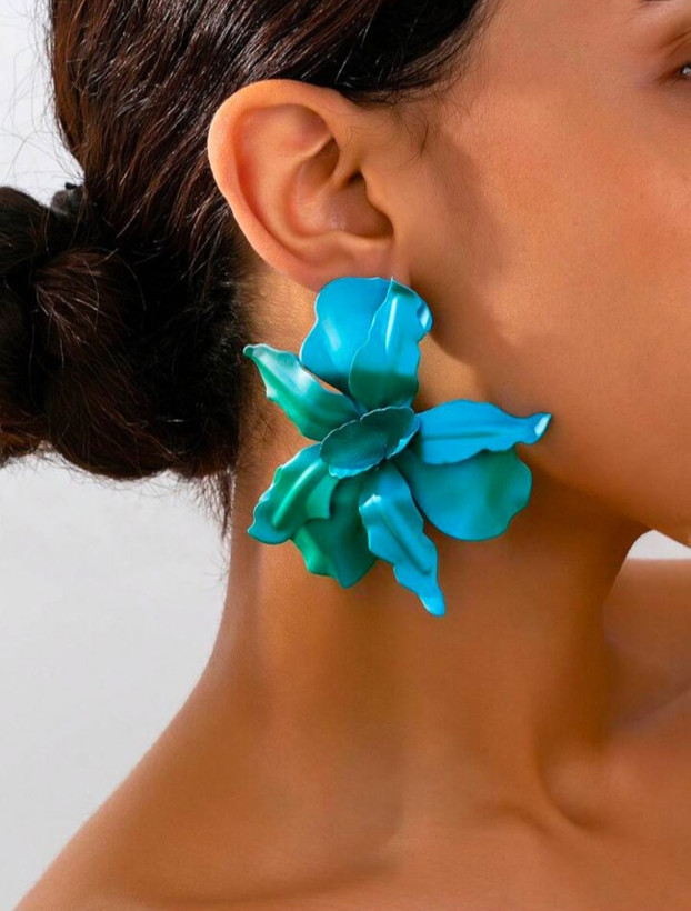 گوشواره آبی رنگ شیک و زیبا از برند Shein کد 57